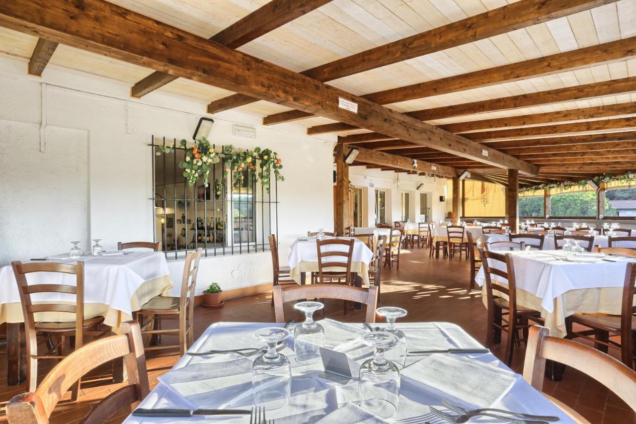 Oleandri Suite Hotel ヴァダ エクステリア 写真