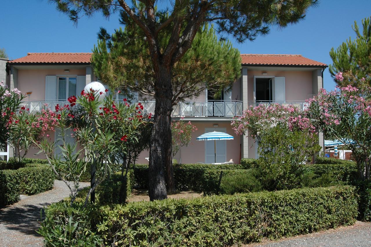 Oleandri Suite Hotel ヴァダ エクステリア 写真