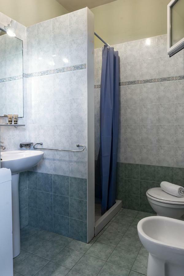 Oleandri Suite Hotel ヴァダ エクステリア 写真
